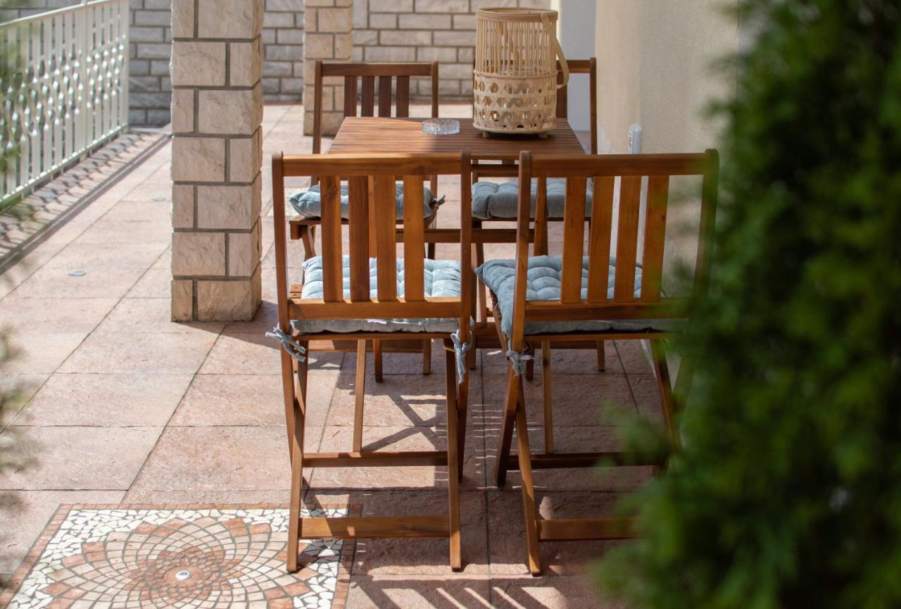 The Rose Garden Apartments Portoroz Exterior foto